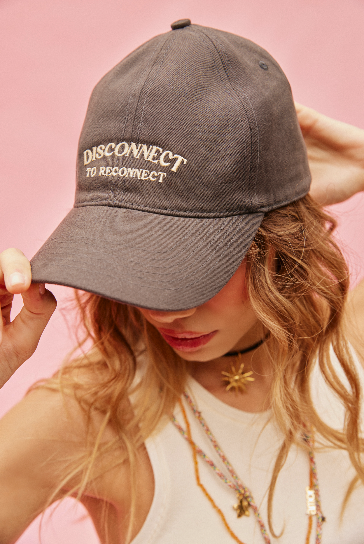 Hat Disconnect
