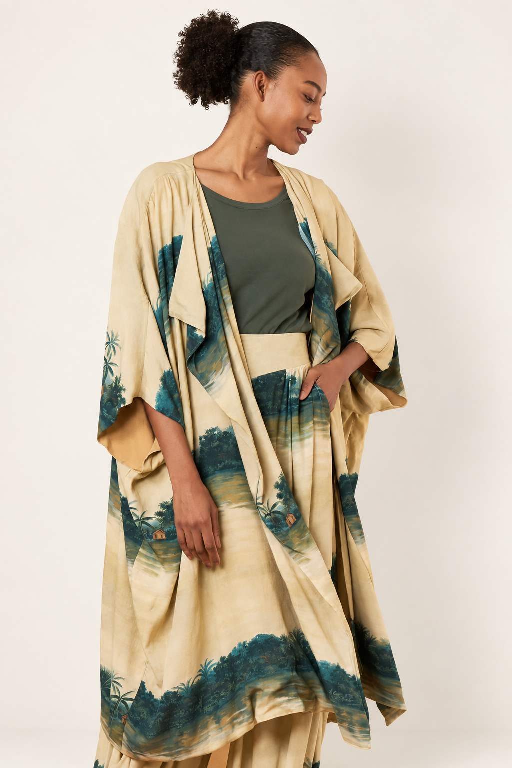 Elisia Kimono